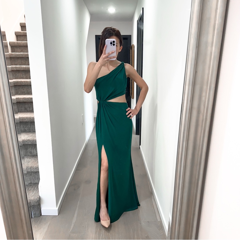 Mac Duggal Green One-Shoulder Gown with Side Slit 2 - Picture 2 of 6